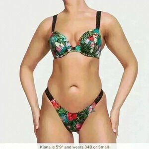 VS Victoria’s Secret Bombshell Swimsuit Bikini top xs bottoms m